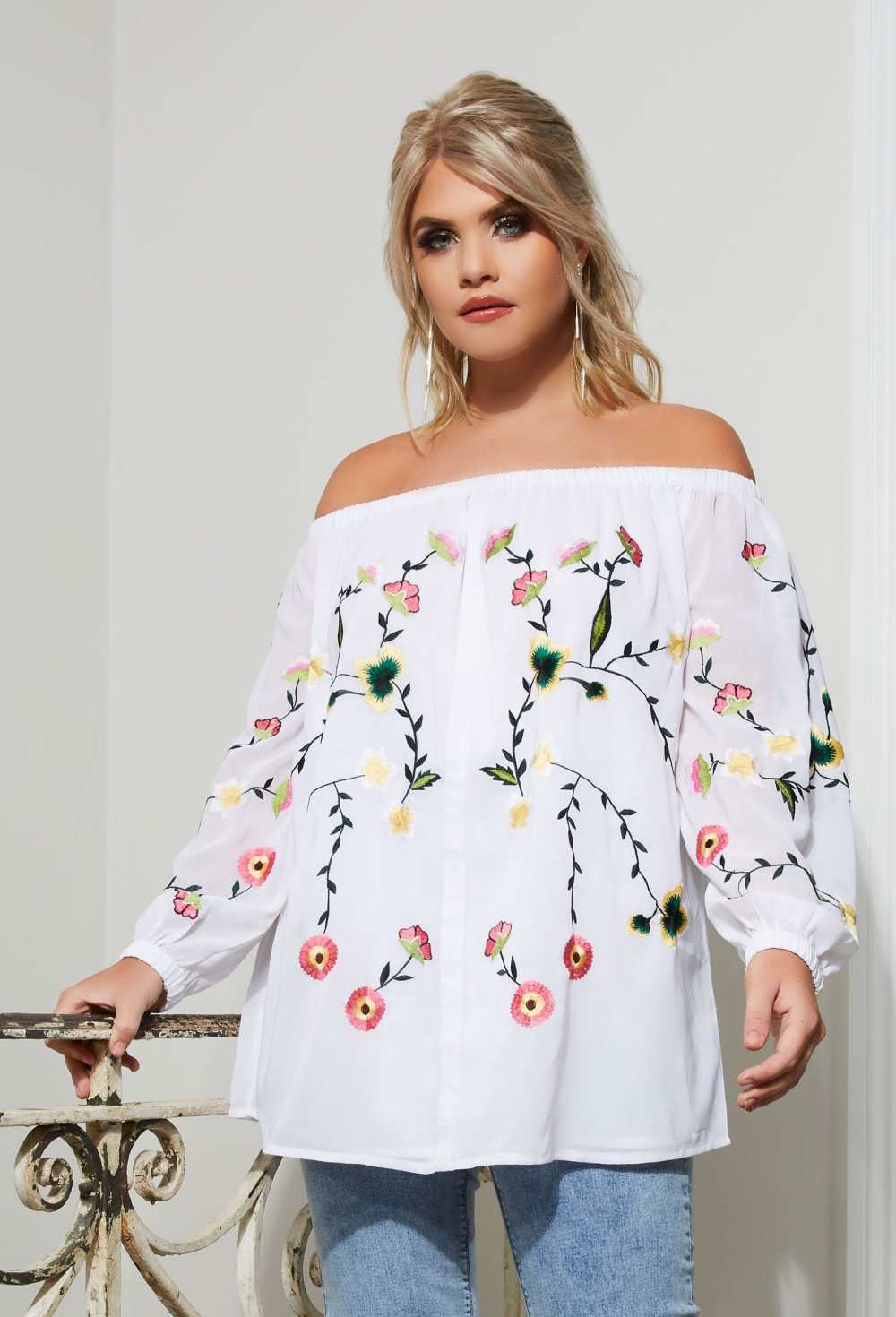YOURS_LONDON_White_Embroidered_Bardot_Top_156367_5dc2